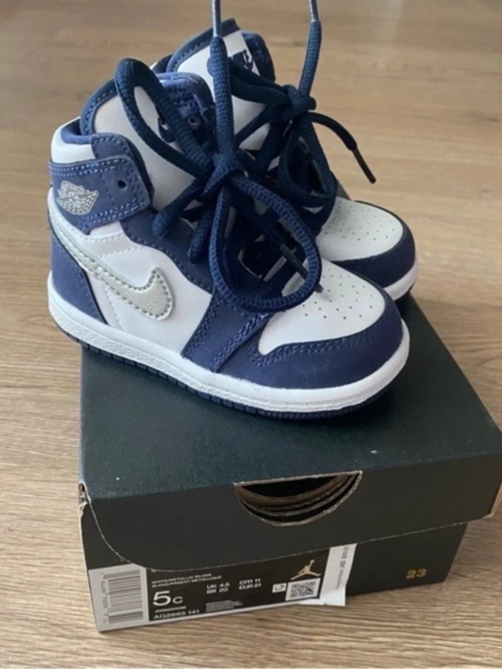 Air Jordan 1 Midnight Navy 5C NEW